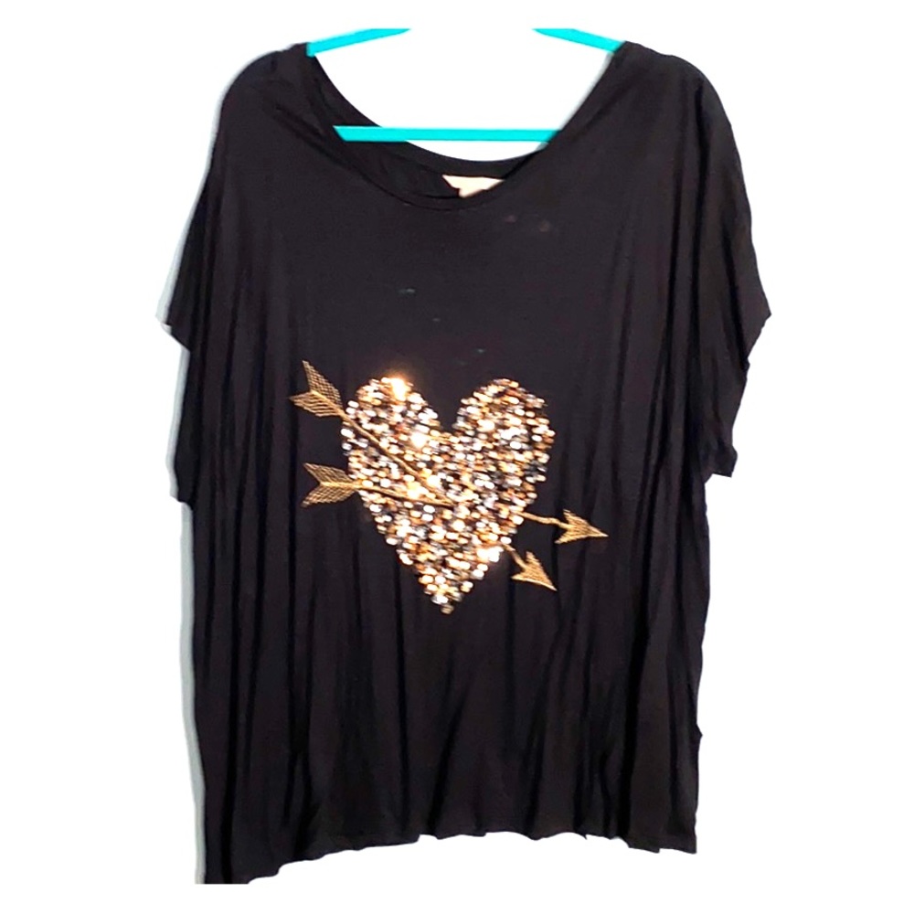 H&M+ heart appliqué TShirt 3XL